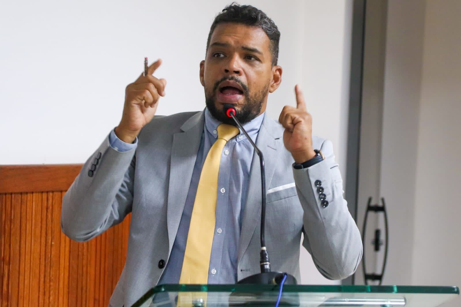 Presidente da Câmara de Vereadores de Ilhéus recebe presidente da ADEFI para tratar políticas para a pessoa com deficiência