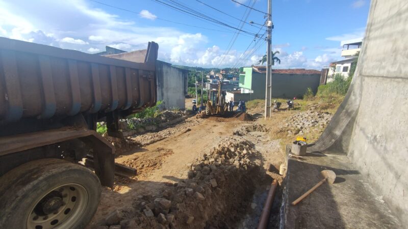 Emasa recupera o piso da Rua E, no Jardim Cordier onde está rede adutora do Projeto Mais Água para a Cidade