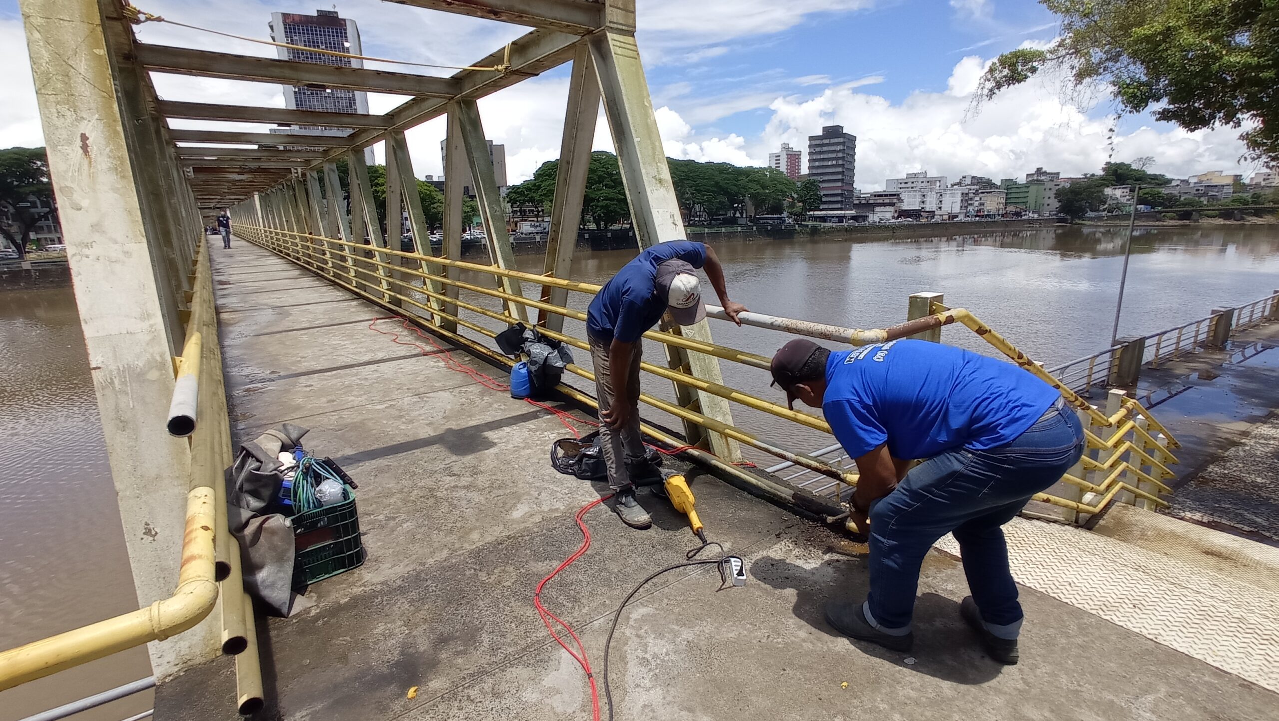 Prefeitura recupera a Passarela da Ilha do Jegue, inaugurada há cinco anos