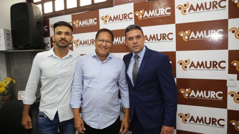Prefeito Jadson é eleito presidente da Amurc por aclamação