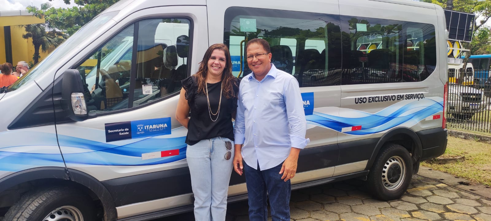 Prefeito Augusto Castro entrega nova frota de veículos para a Secretaria Municipal de Saúde