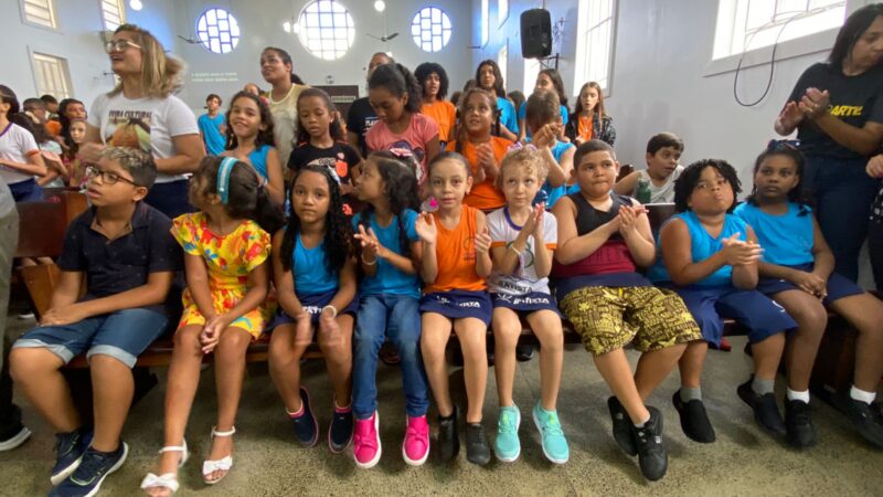 CBI abre ano letivo com recepção aos alunos e aula inaugural motivacional