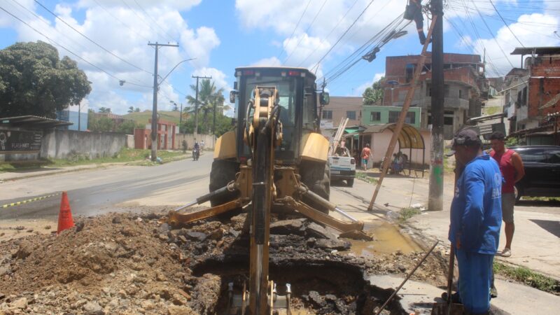 Quebra de adutora de 150 milímetros vai atrasar a retomada do fornecimento de água no Condomínio Aurora e parte dos bairros São Pedro e Pedro Jerônimo