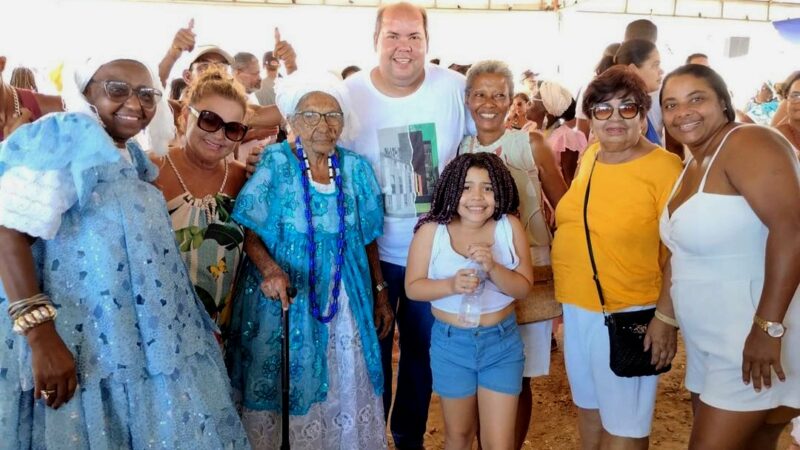 CACÁ PARTICIPOU DA FESTA DE IEMANJÁ EM ILHÉUS