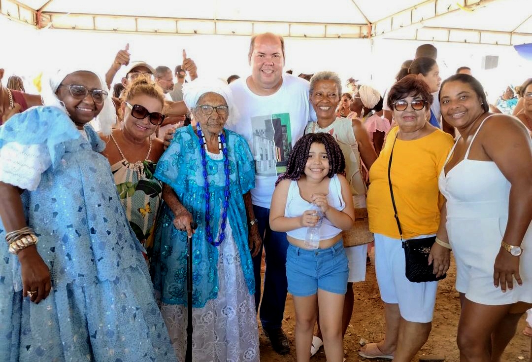 CACÁ PARTICIPOU DA FESTA DE IEMANJÁ EM ILHÉUS