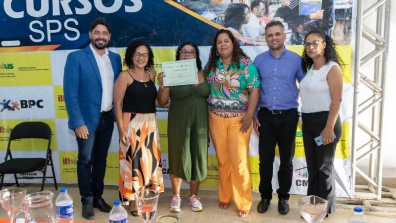 Prefeitura de Ilhéus e IFBA certificam alunos do curso de Microempreendedor Individual