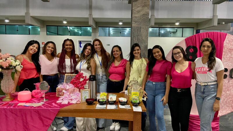 Dia da Mulher na Faculdade de Ilhéus teve ação de Estética e Cosmética