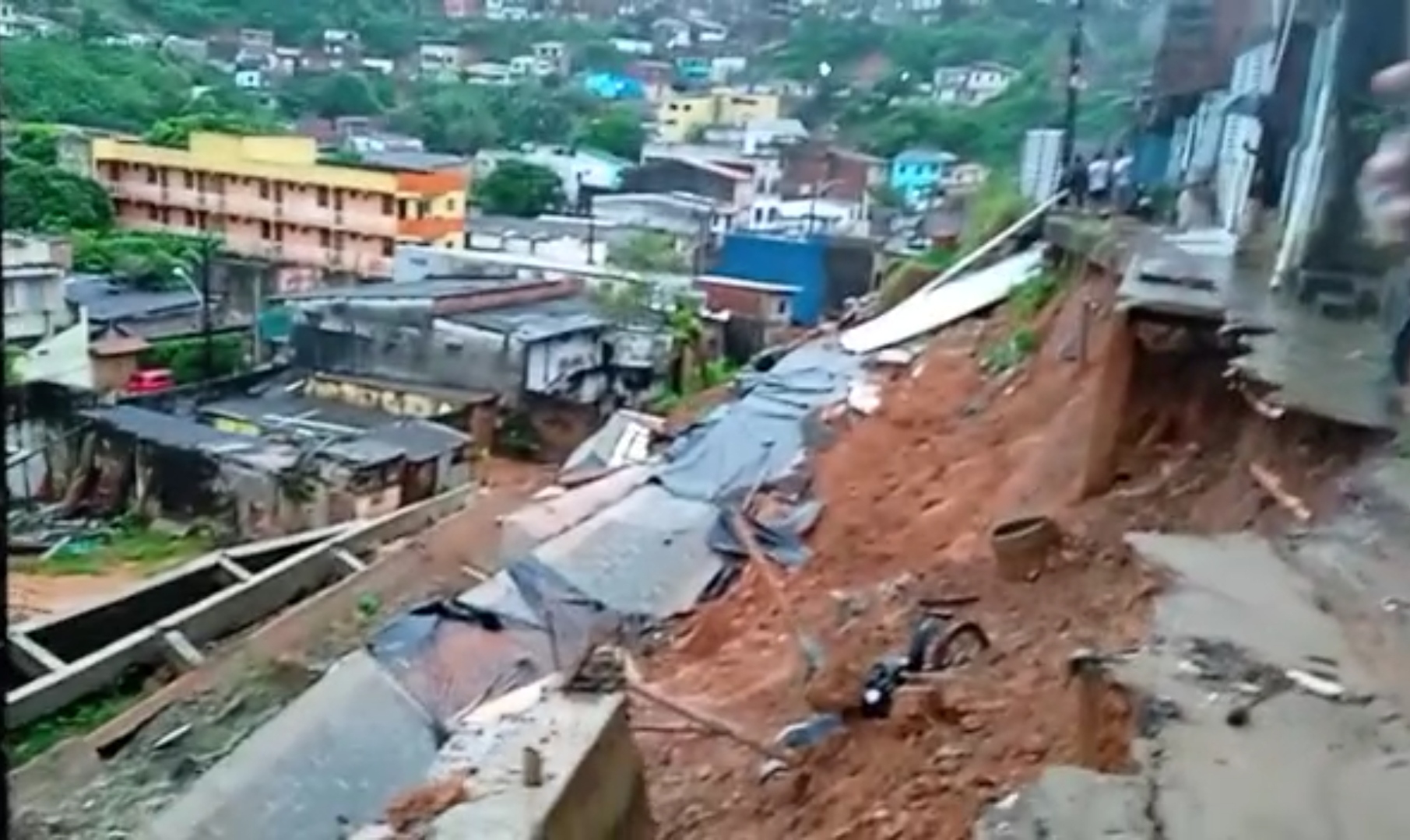 Bahia tem mais de 9 mil desalojados por causa das chuvas no interior do estado