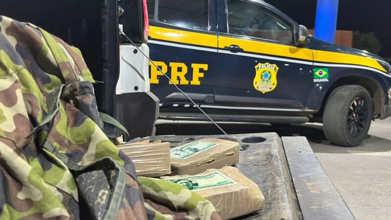 Cocaína marcada com nota de Dólar do Pablo Escobar apreendida pela PRF em Barreiras