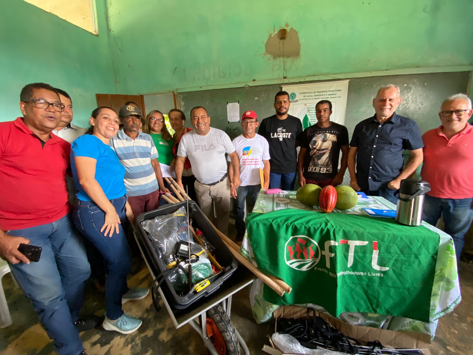 Associação Pancada Grande recebe kits para fortalecimento da agricultura familiar