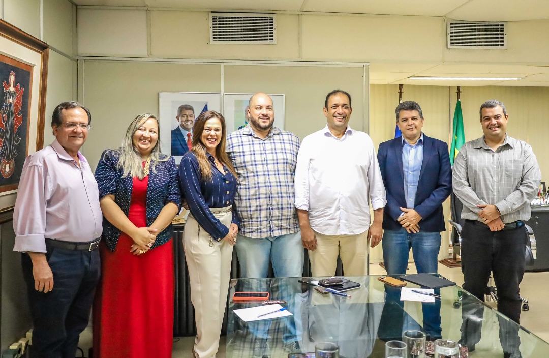 Prefeito Mário Alexandre participa de reunião para discutir ações de fomento ao mercado do chocolate