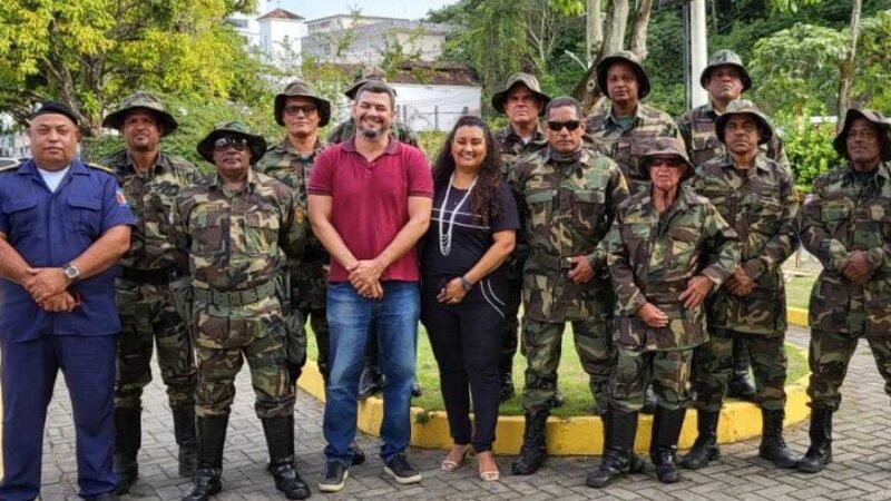 Guarda-parques de Ilhéus recebem novo fardamento e SEMA destaca empenho da gestão municipal