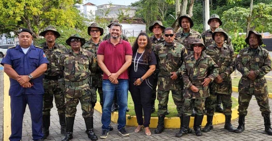 Guarda-parques de Ilhéus recebem novo fardamento e SEMA destaca empenho da gestão municipal