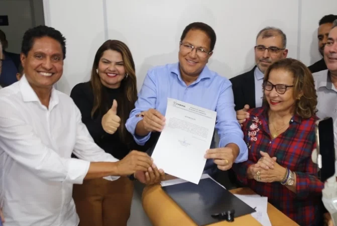 Prefeito Augusto Castro apresenta projeto de requalificação do Itabuna e autoriza licitação