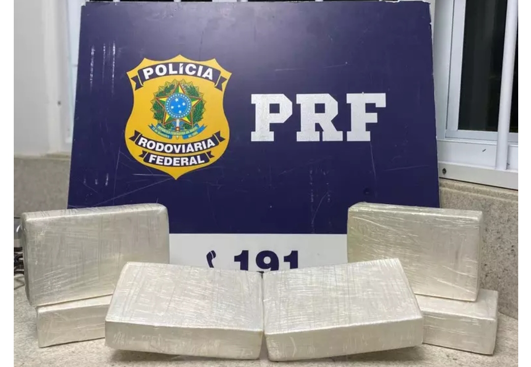 PRF apreende cocaína que seria comercializada no São João de Senhor do Bonfim, após interceptar um ônibus na BR 116