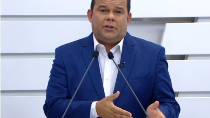 VICE-GOVERNADOR DIZ QUE VIU A MORTE DE PERTO EM TENTATIVA DE POUSO DE AVIÃO EM ILHÉUS