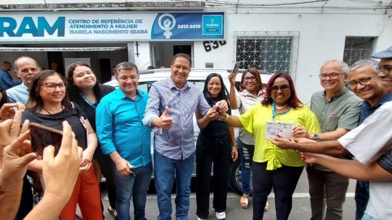 Prefeito Augusto Castro entregou automóvel 0Km ao Conselho Tutelar de Itabuna