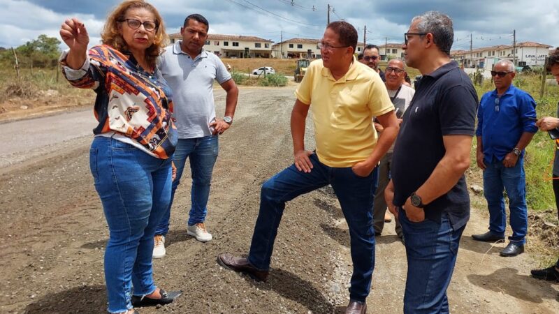 Prefeitura de Itabuna começa a pavimentação do acesso aos condomínios residenciais Jubiabá e Gabriela