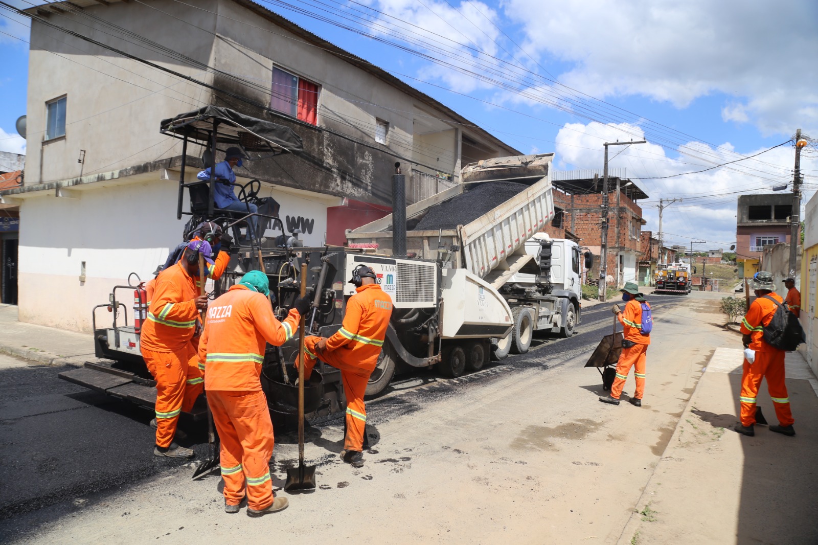 Secretária Sônia Fontes faz balanço das obras de pavimentação de bairros da zona oeste de Itabuna