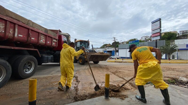 Ilhéus registra 190 mm de chuva em nove horas; Prefeitura atua em diversos pontos da cidade
