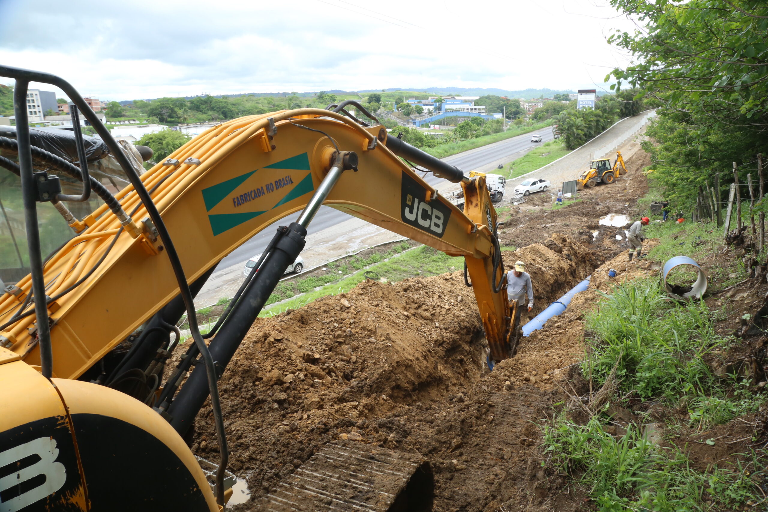 Rede adutora do Projeto Mais Água para a Cidade avança e chega à ETA principal da EMASA