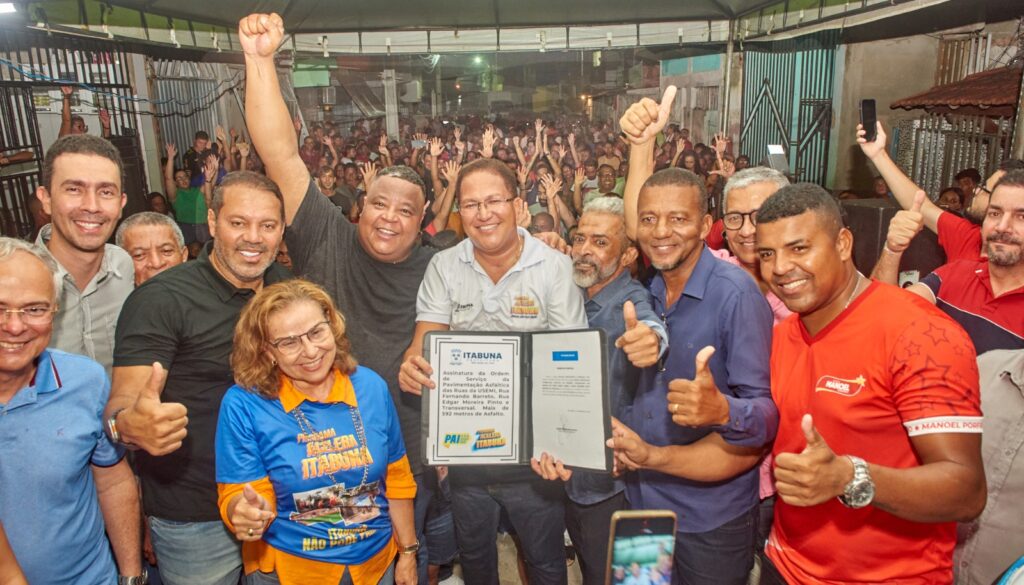 Prefeito Augusto Castro assinatura Ordem de Serviço do Programa Acelera Itabuna nos bairros Gogó da Ema e Sarinha