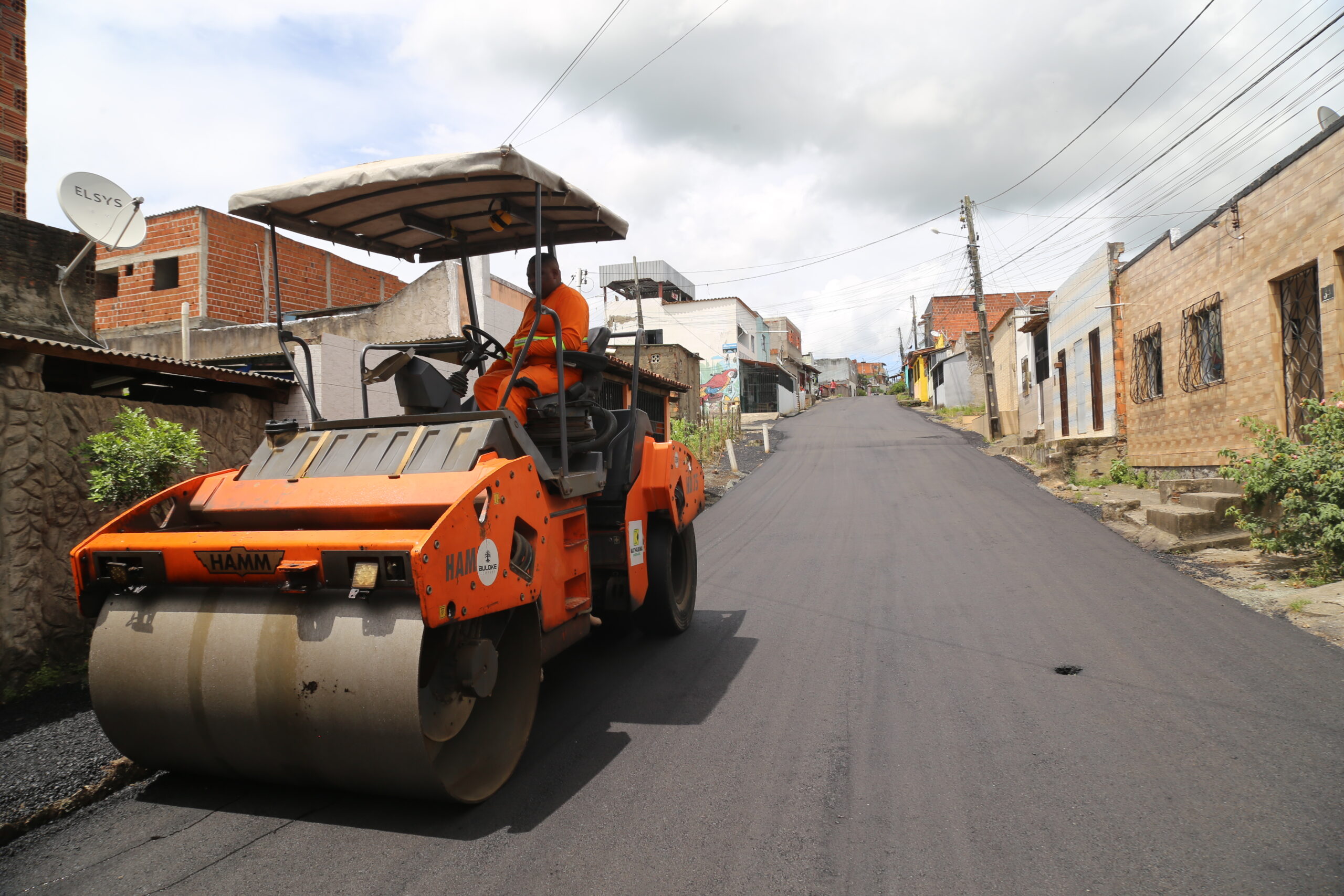Prefeitura de Itabuna acelera a execução de obras de melhorias no São Pedro e Jardim Jaçanã