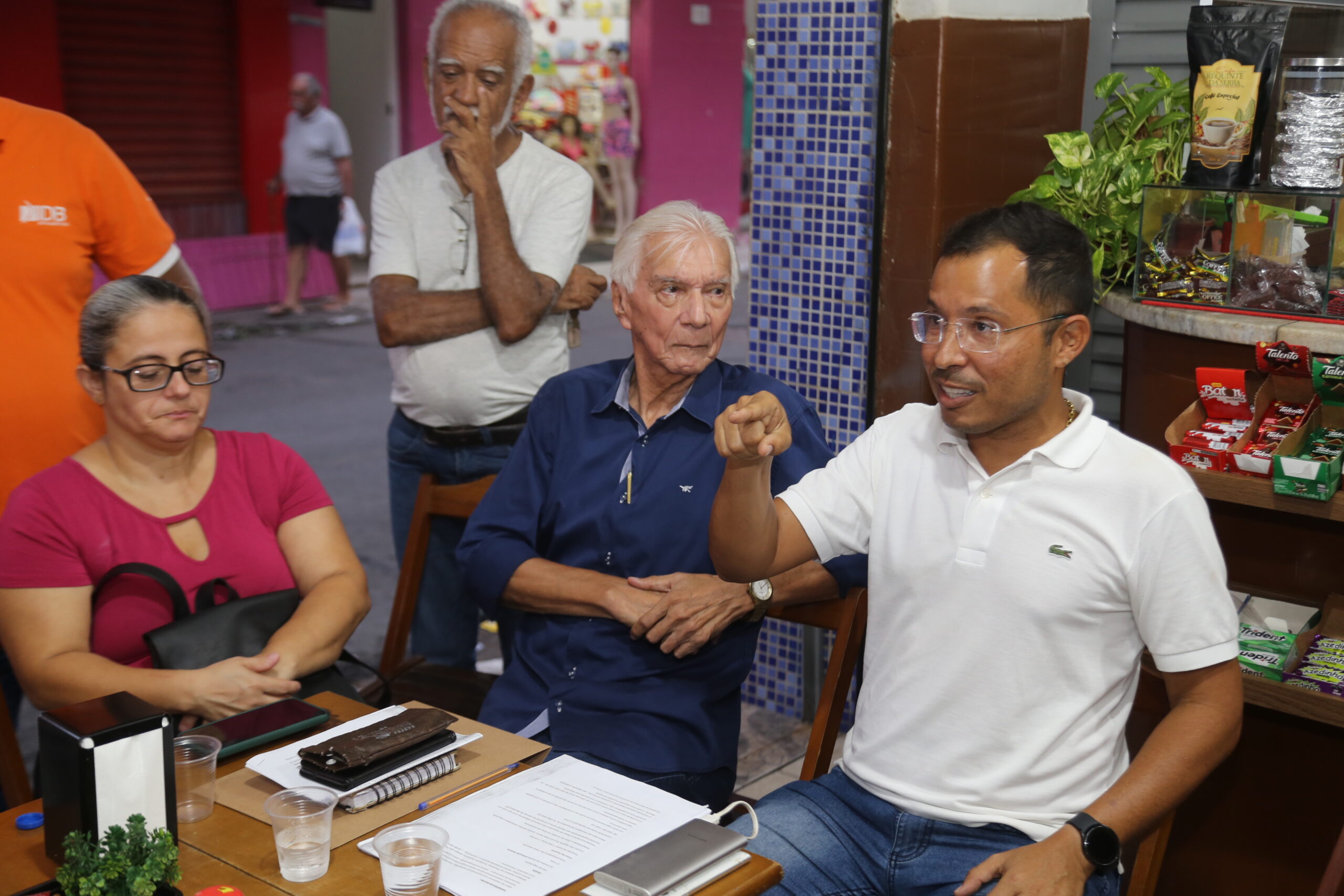 EMPRESÁRIO E PRÉ-CANDIDATO A PREFEITO NETO BADARÓ SURPREENDE EXPECTATIVA DO SENADO DO CAFÉ POMAR
