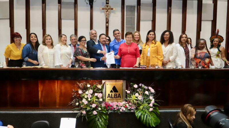 Amurc assina termo de cooperação junto a SPM para a implantação das Salas Elas à Frente na região