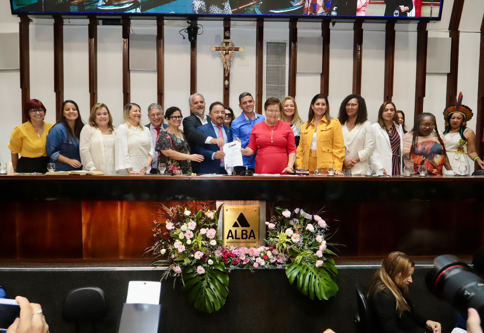 Amurc assina termo de cooperação junto a SPM para a implantação das Salas Elas à Frente na região