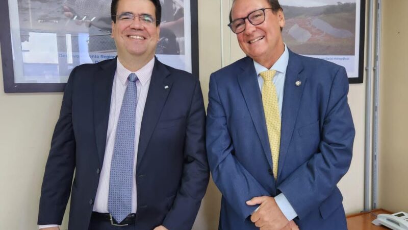 EM BRASÍLIA, PREFEITO MOACYR LEITE JÚNIOR BUSCA RECURSOS E MELHORIAS PARA URUÇUCA E SERRA GRANDE