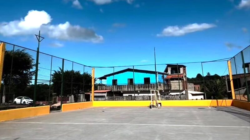 URUÇUCA: OBRAS DE REFORMA DA QUADRA POLIESPORTIVA DE SERRA GRANDE SEGUEM EM RITMO ACELERADO