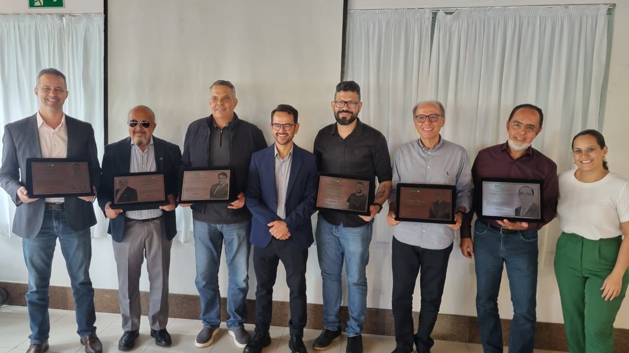 ACI comemorou 116 anos com homenagens aos ex-presidentes e a presença de autoridades