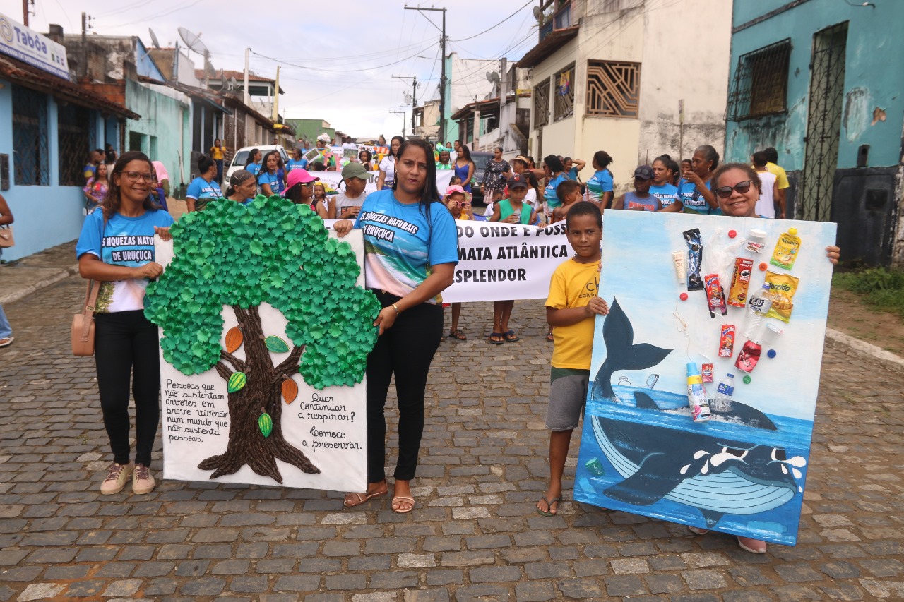 Secretaria de Educação Uruçuca Desfile TEMÁTICO das Escolas Municipais
