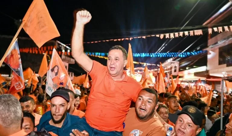 JÉ É ELEITO O NOVO PREFEITO DE IBIRAPITANGA