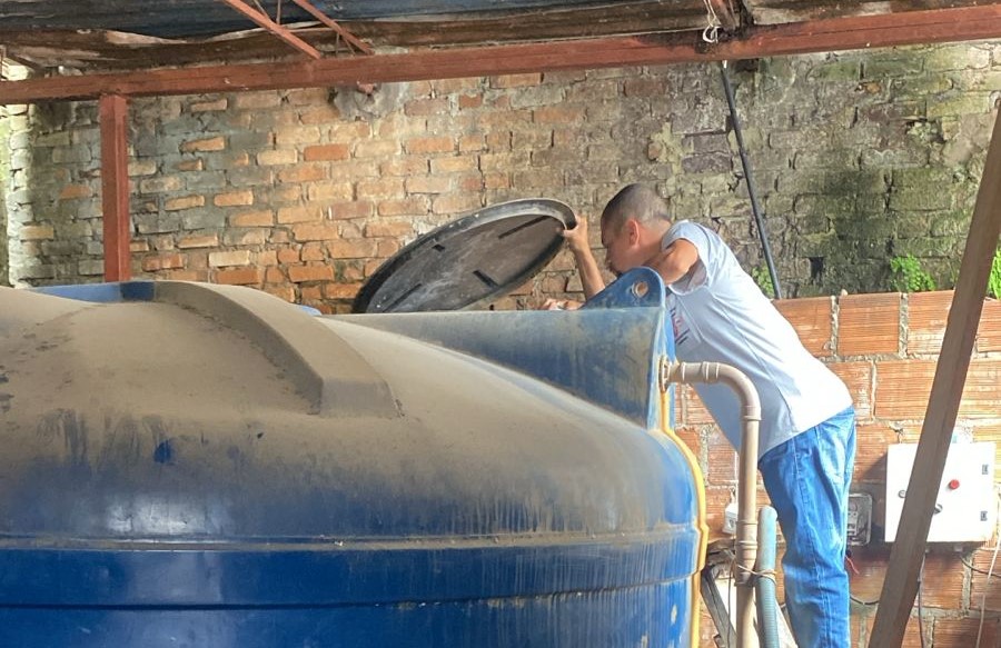 Agentes de Combate às Endemias de Itabuna realizam inspeção e divulga o Disk-Dengue