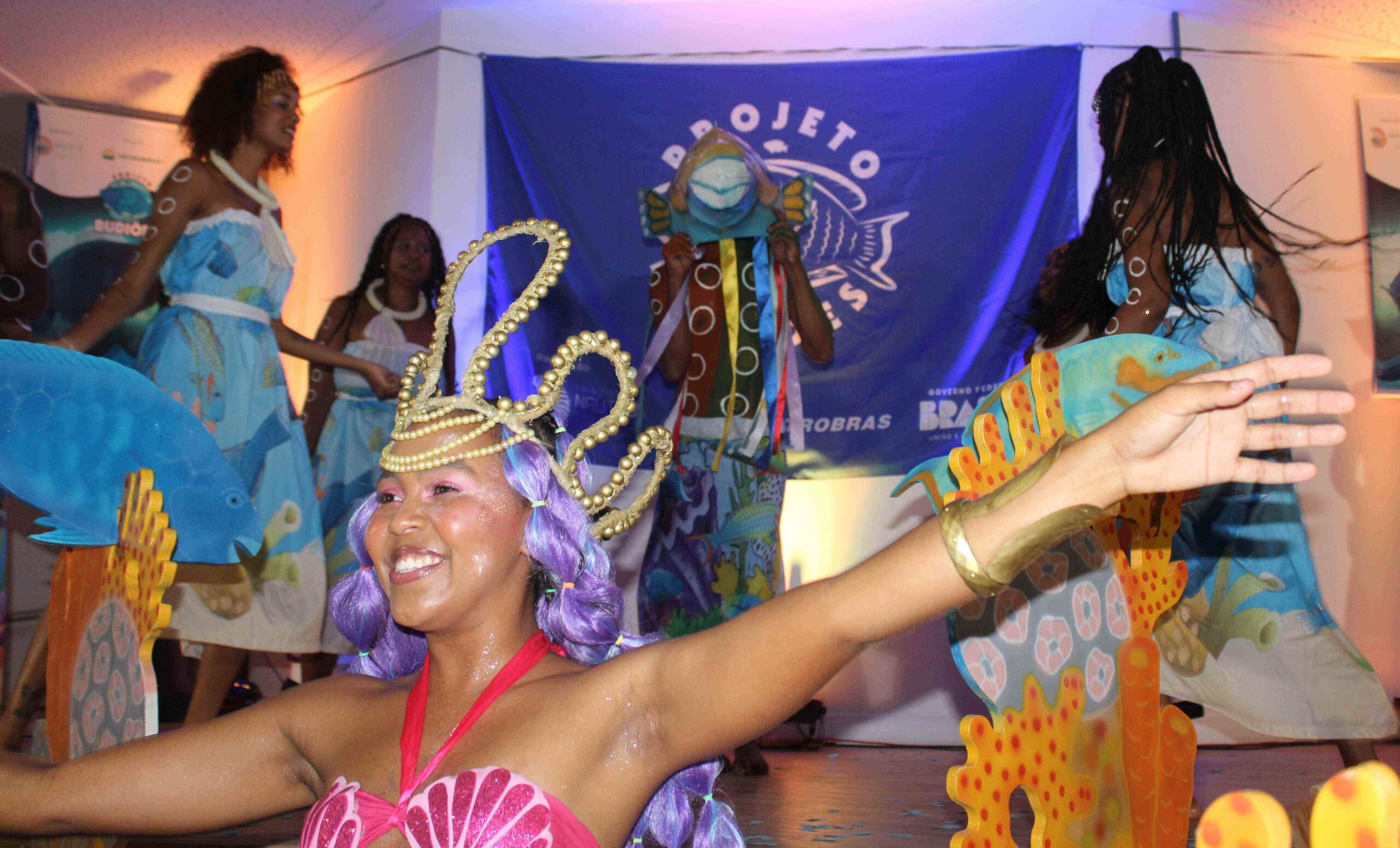 Espetáculo “Jardineiros do Mar” promove conscientização ambiental em Porto Seguro