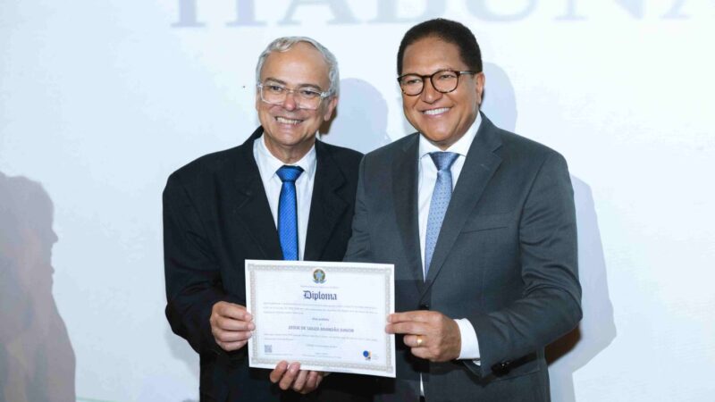 Prefeito Augusto Castro, vice-prefeito Junior Brandão e vereadores tomam posse dia 1º