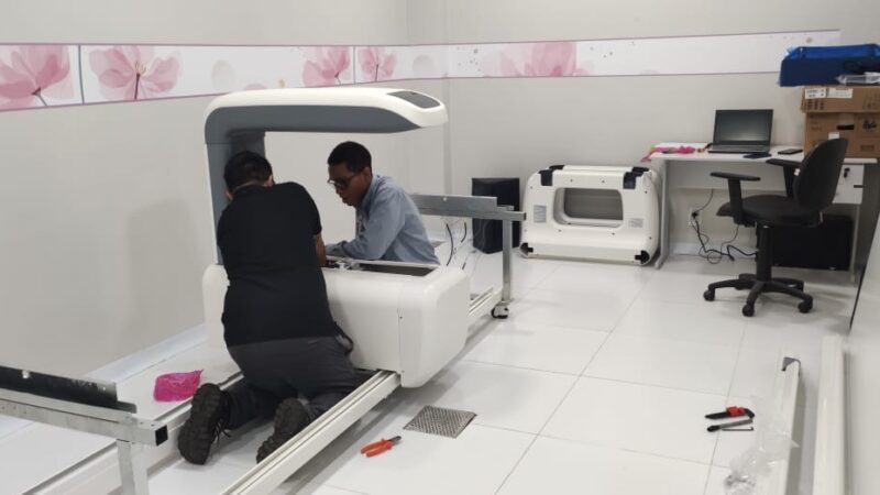Centro de Atenção à Mulher recebe da AFYA Ciências Médicas equipamento para medir a densitometria óssea