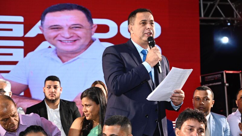 Jé Assunção, Val de Gude e vereadores tomam posse em Ibirapitanga