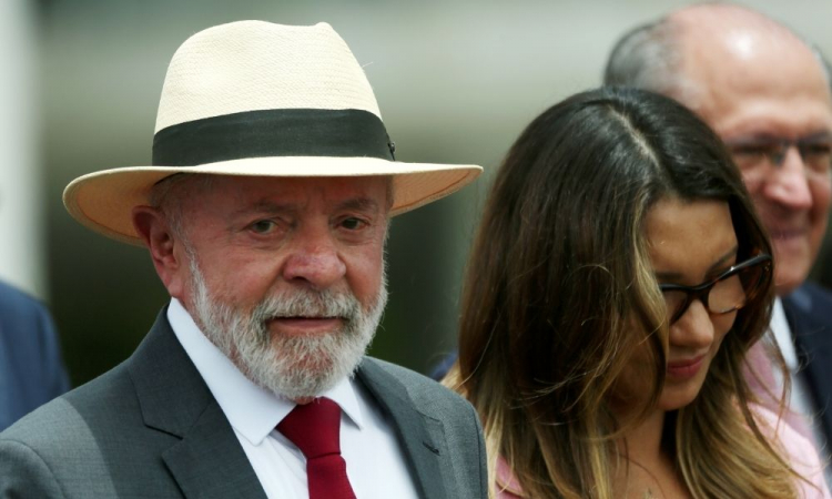 ‘Homens são mais apaixonados por amantes do que por esposas’, diz Lula
