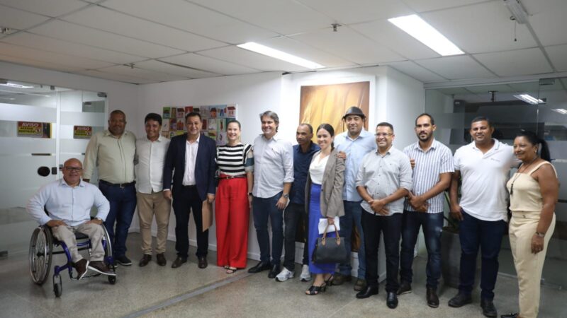 Prefeito de Ibirapitanga busca investimentos para a educação em reunião na Secretaria de Educação da Bahia