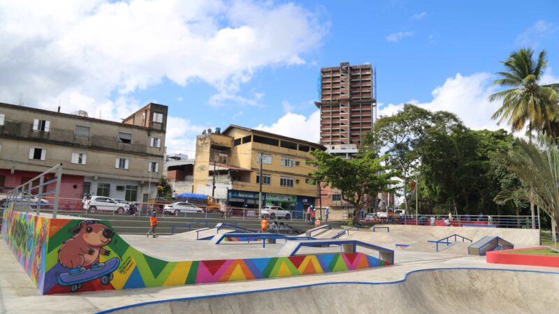 Prefeito Augusto Castro entrega Pista de Skate e destaca investimentos na área esportiva