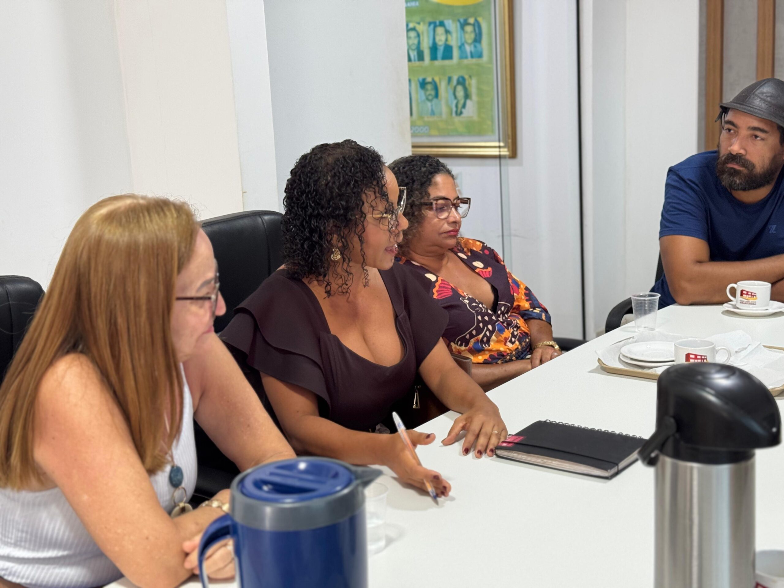 Prefeito de Ibirapitanga convoca reunião com APLB para discutir pautas da Educação