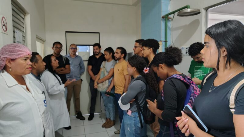 Graduandos do curso de Engenharia Sanitária e Ambiental da UFSB visitam a ETA da EMASA