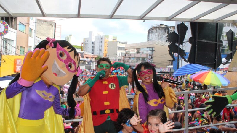 EMASA e FICC fizeram a animação da criançada no Bloquinho Infantil na 44ª Lavagem do Beco do Fuxico