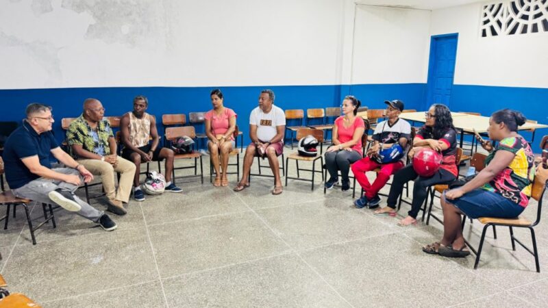 Secretaria de Promoção Social de Itabuna reúne-se com feirantes do São Caetano