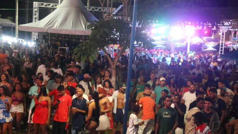 URUÇUCA: CARNAVAL DO POVO FOI SUCESSO DE PÚBLICO EM SERRA GRANDE
