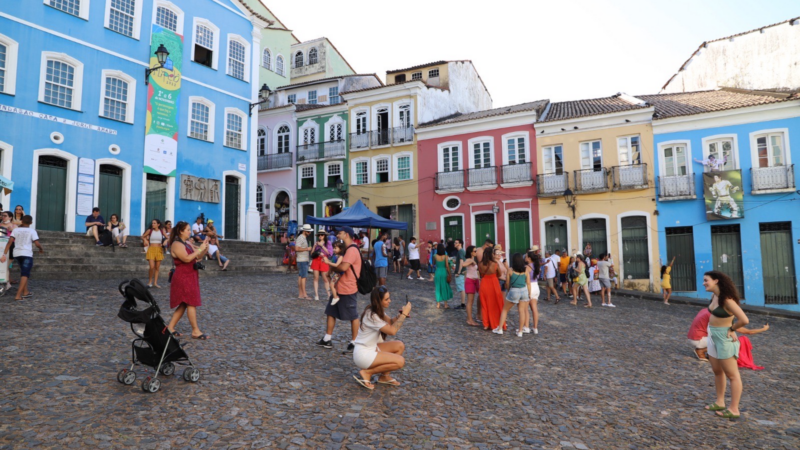 Bahia fecha alta temporada com movimentação turística histórica