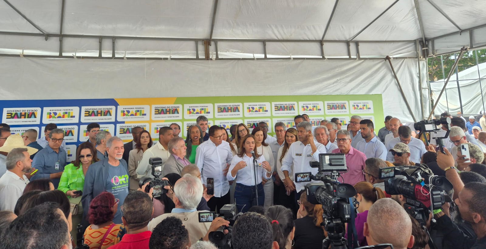 Prefeito Augusto Castro agradece ao governador Jerônimo Rodrigues a entrega da 2ª etapa do Novo Hospital São Lucas